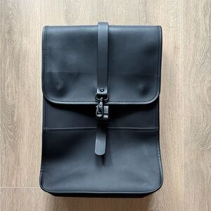 RAINS Black Men's Backpack